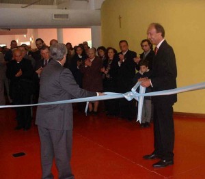 04_12_corte_cinta_biblioteca_pilar