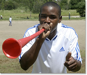vuvuzela-supervivencia-mundial-futbol-sudafrica vuvuzela-supervivencia-mundial-futbol-sudafrica